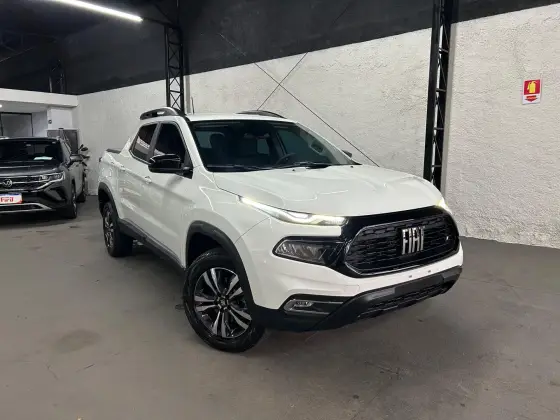 FIAT TORO 1.3 TURBO 270 FLEX FREEDOM AT6 FIAT TORO 1.3 TURBO 270 FLEX FREEDOM AT6
