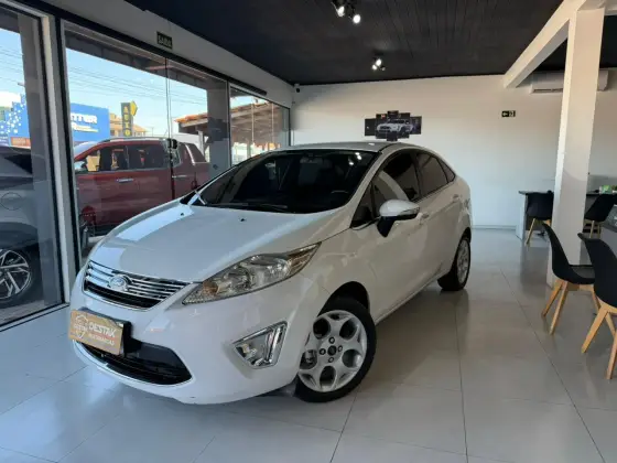 FORD FIESTA 1.6 SE SEDAN 16V FLEX 4P MANUAL FORD FIESTA 1.6 SE SEDAN 16V FLEX 4P MANUAL
