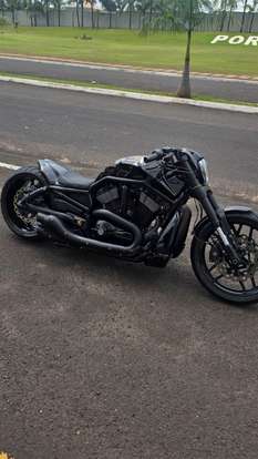 HARLEY-DAVIDSON-V-ROD MUSCLE-2013