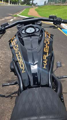 HARLEY-DAVIDSON-V-ROD MUSCLE HARLEY-DAVIDSON-V-ROD MUSCLE-2013