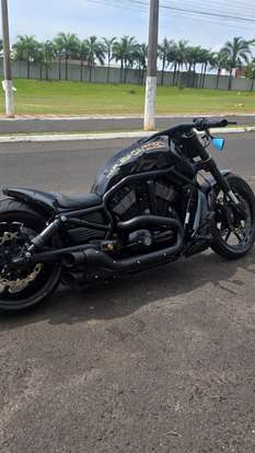 HARLEY-DAVIDSON-V-ROD MUSCLE HARLEY-DAVIDSON-V-ROD MUSCLE-2013