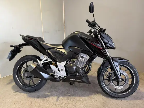 HONDA CB 300F TWISTER CBS HONDA CB 300F TWISTER CBS