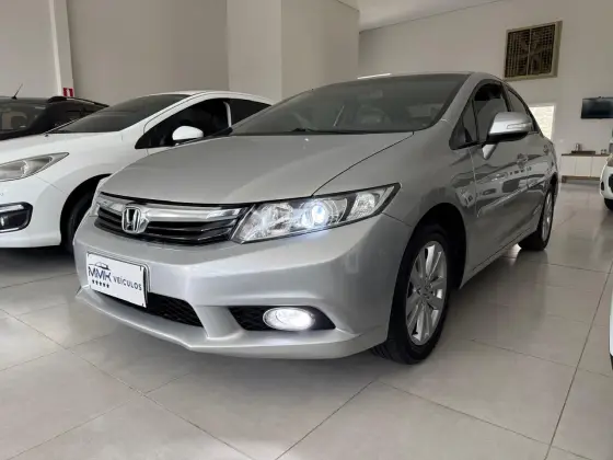 HONDA CIVIC 2.0 LXR 16V FLEX 4P AUTOMÁTICO HONDA CIVIC 2.0 LXR 16V FLEX 4P AUTOMÁTICO