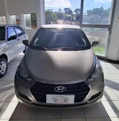 HYUNDAI HB20 1.0 COMFORT PLUS 12V FLEX 4P MANUAL