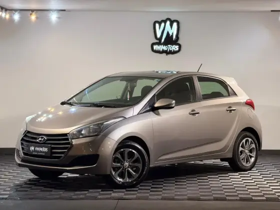 HYUNDAI HB20 1.6 COMFORT PLUS 16V FLEX 4P AUTOMÁTICO HYUNDAI HB20 1.6 COMFORT PLUS 16V FLEX 4P AUTOMÁTICO