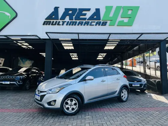HYUNDAI HB20X 1.6 16V STYLE FLEX 4P AUTOMÁTICO HYUNDAI HB20X 1.6 16V STYLE FLEX 4P AUTOMÁTICO