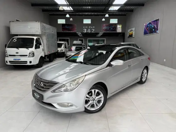 HYUNDAI SONATA 2.4 MPFI I4 16V 182CV GASOLINA 4P AUTOMÁTICO HYUNDAI SONATA 2.4 MPFI I4 16V 182CV GASOLINA 4P AUTOMÁTICO