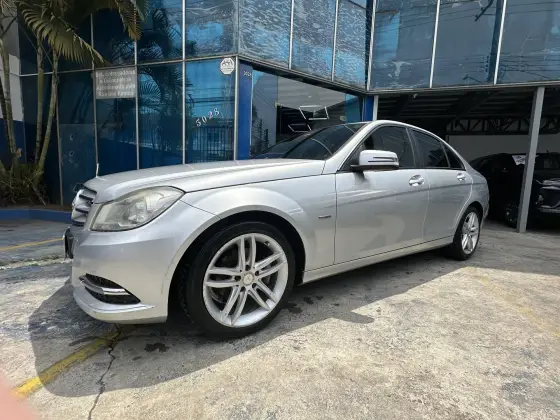 MERCEDES-BENZ C 180 1.8 CGI CLASSIC 16V TURBO GASOLINA 4P AUTOMÁTICO MERCEDES-BENZ C 180 1.8 CGI CLASSIC 16V TURBO GASOLINA 4P AUTOMÁTICO