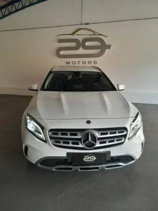 MERCEDES-BENZ GLA 200 1.6 CGI FLEX ADVANCE 7G-DCT MERCEDES-BENZ GLA 200 1.6 CGI FLEX ADVANCE 7G-DCT
