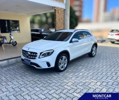 MERCEDES-BENZ GLA 200 1.6 CGI FLEX STYLE 7G-DCT