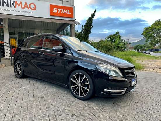 MERCEDES-BENZ-B 200-1.6 SPORT TURBO GASOLINA 4P AUTOMÁTICO MERCEDES-BENZ-B 200-2013