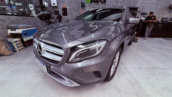 MERCEDES-BENZ-GLA 200-2015