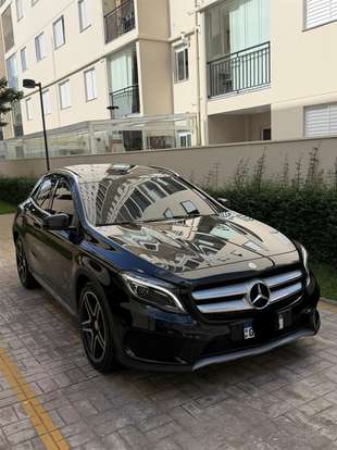 MERCEDES-BENZ-GLA 250-2017