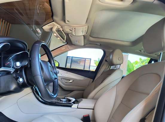 MERCEDES-BENZ-GLC 250-2019