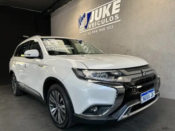 MITSUBISHI OUTLANDER 2.0 MIVEC GASOLINA HPE AUTOMÁTICO