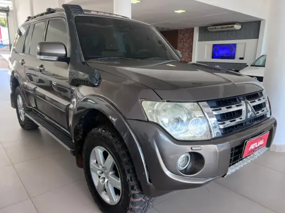 MITSUBISHI PAJERO FULL 3.2 HPE 4X4 16V TURBO INTERCOOLER DIESEL 4P AUTOMÁTICO