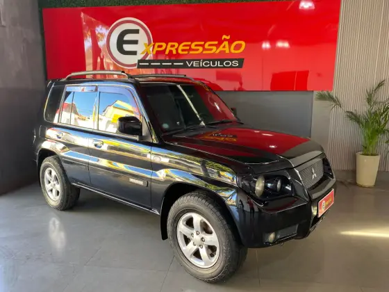 MITSUBISHI PAJERO TR4 2.0 4X4 16V 140CV FLEX 4P AUTOMÁTICO MITSUBISHI PAJERO TR4 2.0 4X4 16V 140CV FLEX 4P AUTOMÁTICO