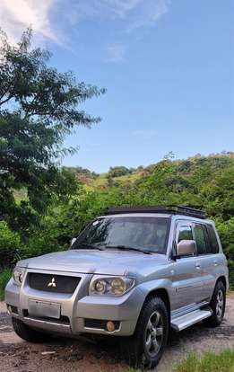 MITSUBISHI-PAJERO TR4-2008