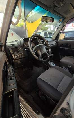 MITSUBISHI-PAJERO TR4-2008