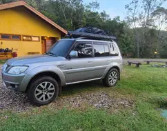 MITSUBISHI PAJERO TR4 2.0 4X4 16V 140CV FLEX 4P AUTOMÁTICO MITSUBISHI PAJERO TR4 2.0 4X4 16V 140CV FLEX 4P AUTOMÁTICO