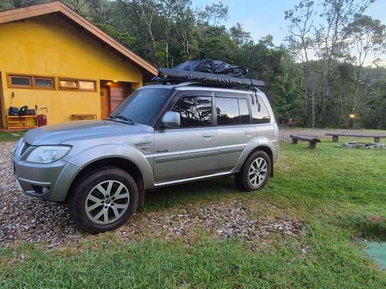 MITSUBISHI-PAJERO TR4-2.0 4X4 16V 140CV FLEX 4P AUTOMÁTICO MITSUBISHI-PAJERO TR4-2013