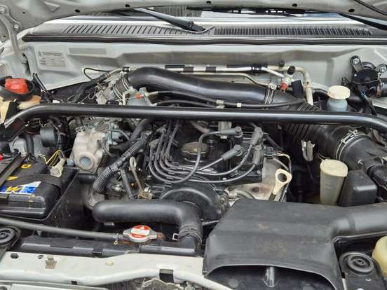 MITSUBISHI-PAJERO TR4-2.0 4X4 16V 140CV FLEX 4P AUTOMÁTICO MITSUBISHI-PAJERO TR4-2013