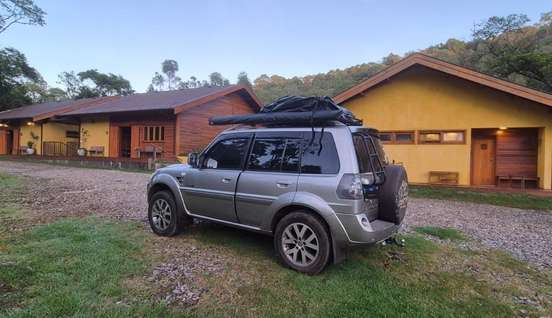 MITSUBISHI-PAJERO TR4-2013