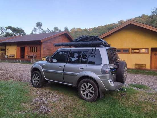 MITSUBISHI-PAJERO TR4-2.0 4X4 16V 140CV FLEX 4P AUTOMÁTICO MITSUBISHI-PAJERO TR4-2013