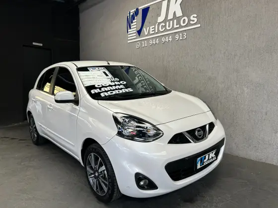 NISSAN MARCH 1.6 SL 16V FLEXSTART 4P XTRONIC NISSAN MARCH 1.6 SL 16V FLEXSTART 4P XTRONIC