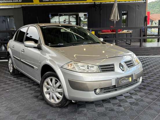 RENAULT-MEGANE-1.6 DYNAMIQUE 16V FLEX 4P MANUAL RENAULT-MEGANE-2010