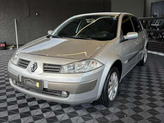 RENAULT-MEGANE-1.6 DYNAMIQUE 16V FLEX 4P MANUAL RENAULT-MEGANE-2010