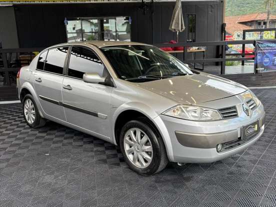 RENAULT-MEGANE-1.6 DYNAMIQUE 16V FLEX 4P MANUAL RENAULT-MEGANE-2010