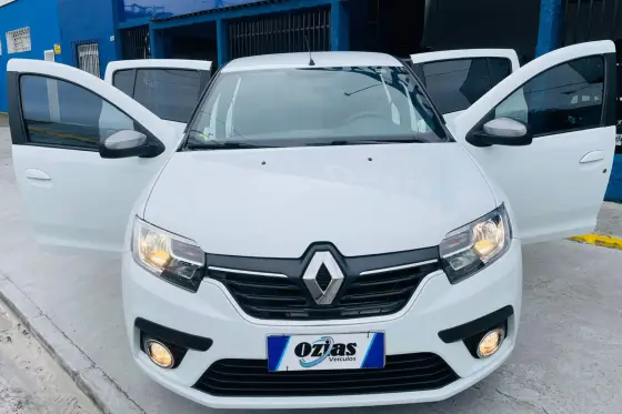 RENAULT SANDERO 1.0 12V SCE FLEX GT LINE MANUAL RENAULT SANDERO 1.0 12V SCE FLEX GT LINE MANUAL