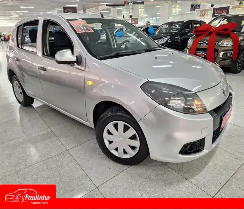 RENAULT SANDERO 1.0 EXPRESSION 16V FLEX 4P MANUAL RENAULT SANDERO 1.0 EXPRESSION 16V FLEX 4P MANUAL