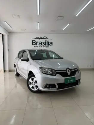 RENAULT SANDERO 1.6 DYNAMIQUE 8V FLEX 4P MANUAL RENAULT SANDERO 1.6 DYNAMIQUE 8V FLEX 4P MANUAL