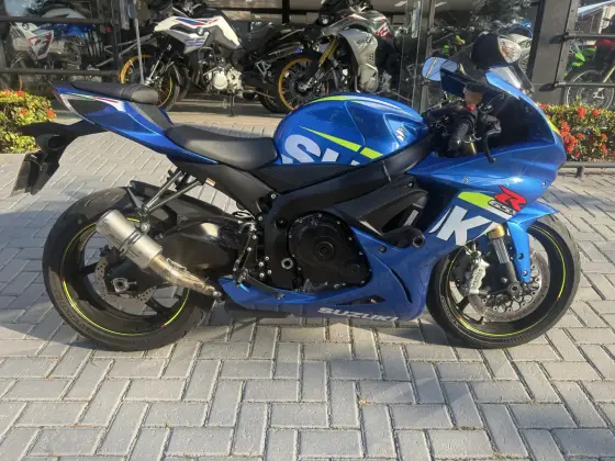 SUZUKI GSX-R750 MOTO GP SUZUKI GSX-R750 MOTO GP