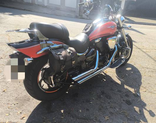 SUZUKI BOULEVARD M800 