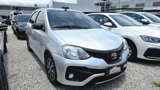 TOYOTA ETIOS 1.5 PLATINUM 16V FLEX 4P AUTOMÁTICO