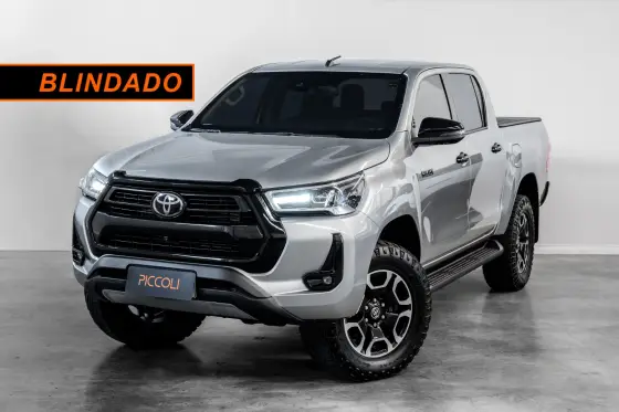 TOYOTA HILUX 2.8 D-4D TURBO DIESEL CD SRX 4X4 AUTOMÁTICO