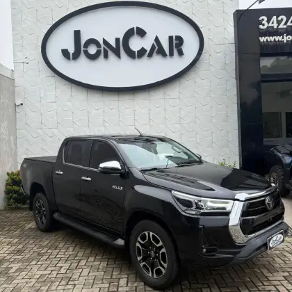 TOYOTA HILUX 2.8 D-4D TURBO DIESEL CD SRX 4X4 AUTOMÁTICO
