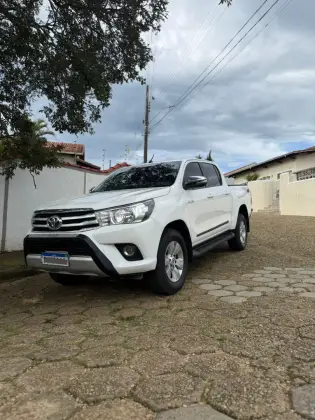 TOYOTA HILUX 2.8 SRV 4X4 CD 16V DIESEL 4P AUTOMÁTICO