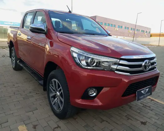 TOYOTA HILUX 2.8 SRX 4X4 CD 16V DIESEL 4P AUTOMÁTICO