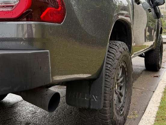 TOYOTA-HILUX-2.8 D-4D TURBO DIESEL CD SRX 4X4 AUTOMÁTICO TOYOTA-HILUX-2021