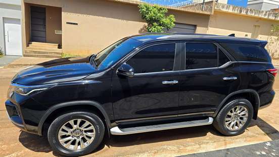 TOYOTA-HILUX SW4-2021