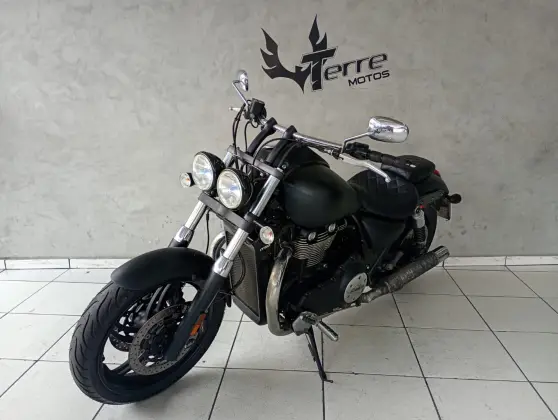 TRIUMPH THUNDERBIRD STORM ABS TRIUMPH THUNDERBIRD STORM ABS