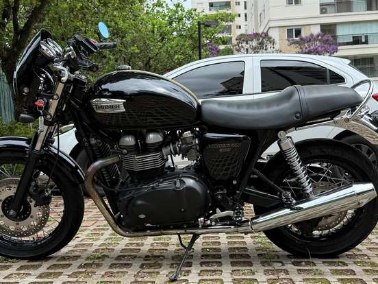 TRIUMPH-THRUXTON TRIUMPH-THRUXTON-2015