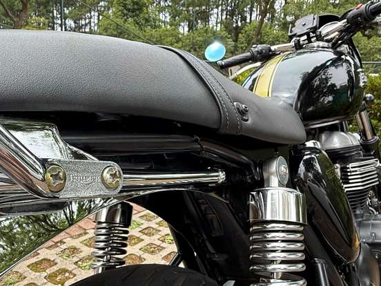 TRIUMPH-THRUXTON TRIUMPH-THRUXTON-2015