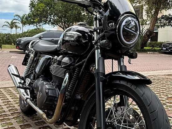 TRIUMPH-THRUXTON TRIUMPH-THRUXTON-2015