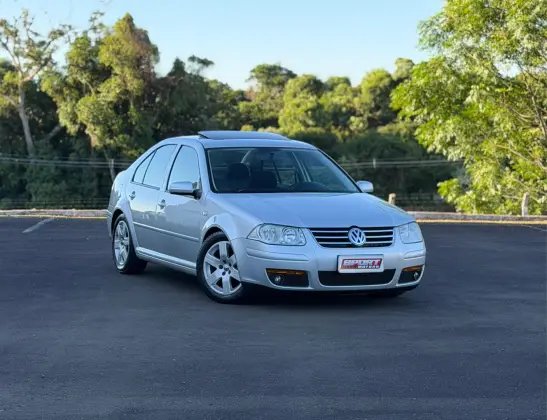 VOLKSWAGEN BORA 2.0 MI 8V GASOLINA 4P TIPTRONIC VOLKSWAGEN BORA 2.0 MI 8V GASOLINA 4P TIPTRONIC