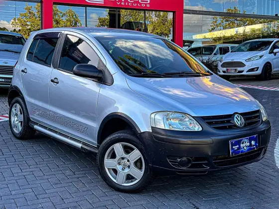 VOLKSWAGEN FOX 1.6 MI PLUS 8V FLEX 4P MANUAL VOLKSWAGEN FOX 1.6 MI PLUS 8V FLEX 4P MANUAL